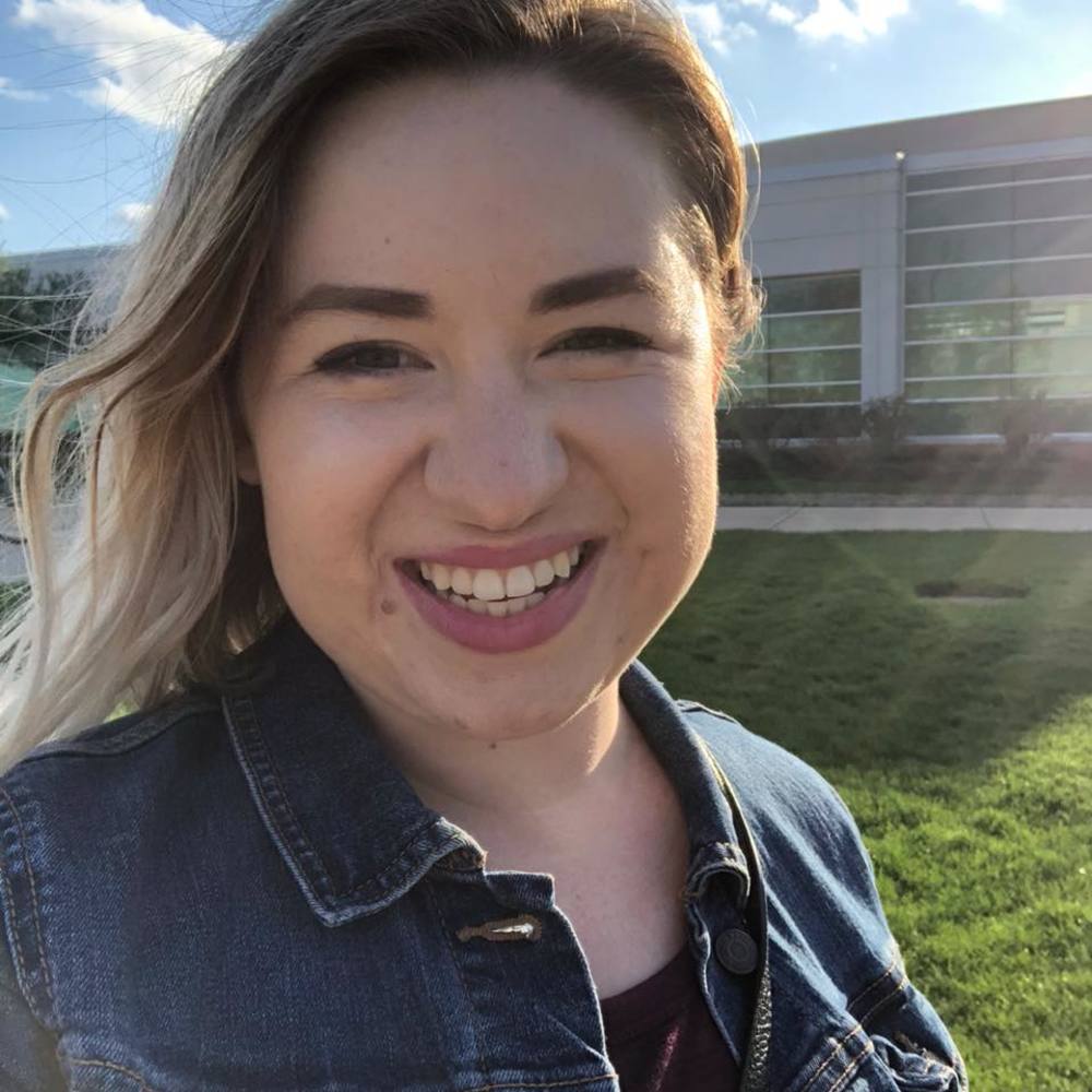 Meet your Posher, Alyssa